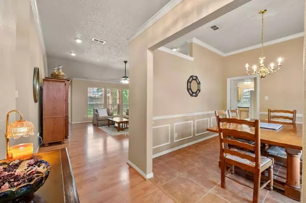 1263 Leanne Court, Kennedale, TX 76060