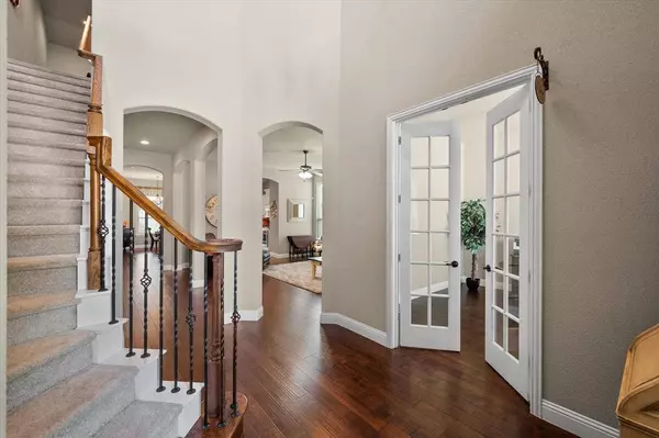 4512 Sunflower Drive, Mansfield, TX 76063