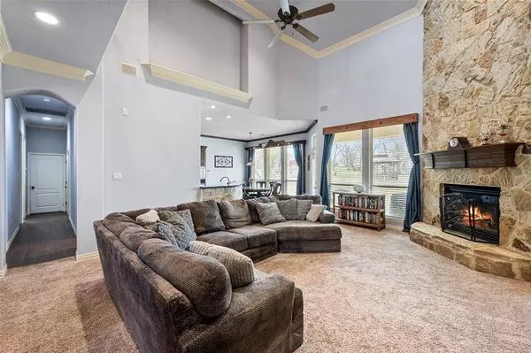 6501 Gehrig Circle, Burleson, TX 76028