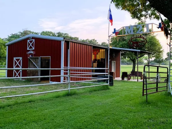 6501 Gehrig Circle, Burleson, TX 76028