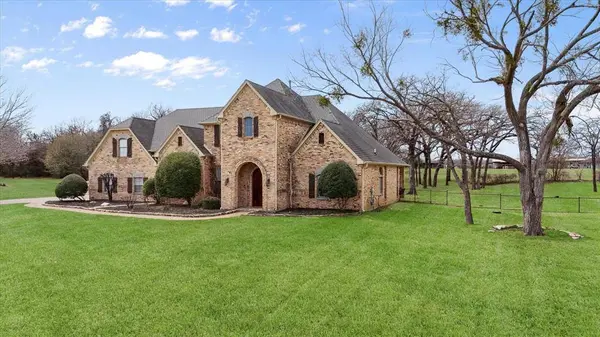 6501 Gehrig Circle, Burleson, TX 76028
