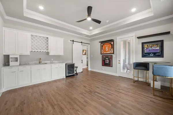 1202 Olive Drive, Mansfield, TX 76063