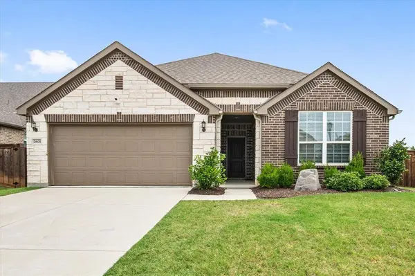 2601 Creswick Drive, Mansfield, TX 76084