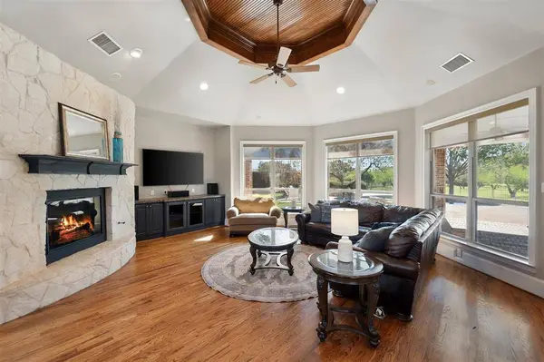 1016 Lighthouse Court, Grand Prairie, TX 75104