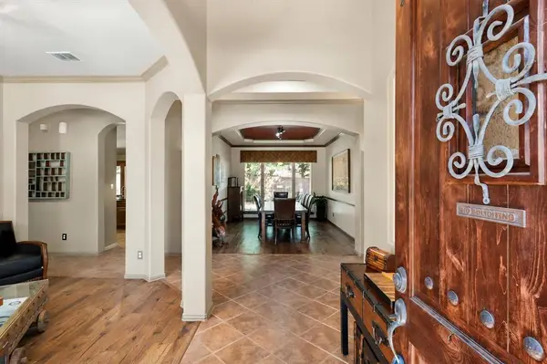 1100 Starleaf Drive, Mansfield, TX 76063
