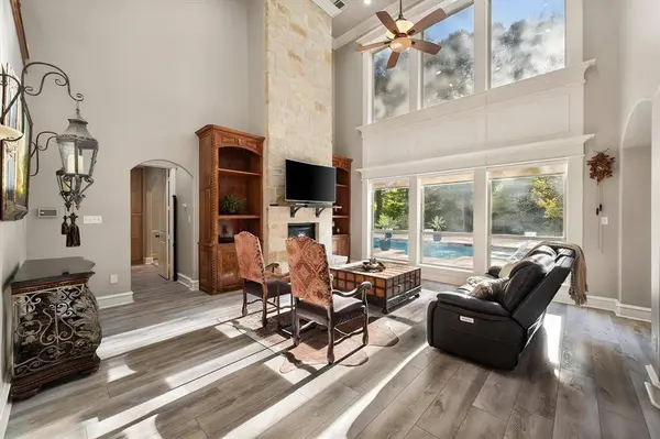 5611 Morning Light Drive, Midlothian, TX 76065