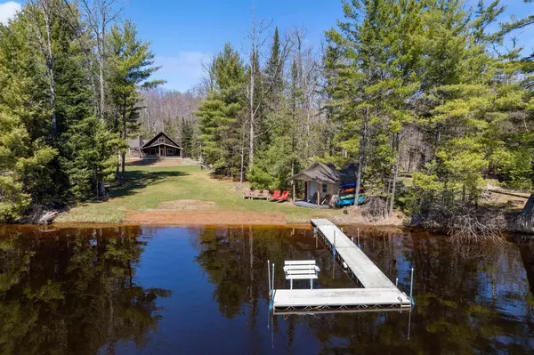 W10095 MISCAUNO ISLAND LANE, Daggett, MI 49821