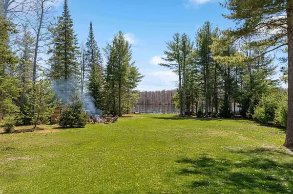 W10095 MISCAUNO ISLAND LANE, Daggett, MI 49821