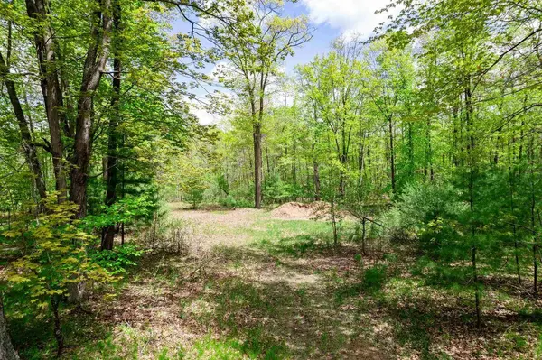 RIVERVIEW DRIVE, Menominee, MI 49858