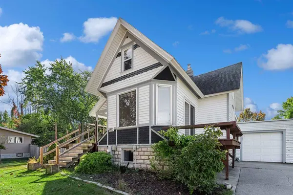 1413 38TH AVENUE, Menominee, MI 49858