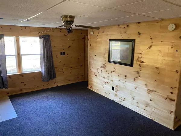 N9444 SAND LANE, Crivitz, WI 54114