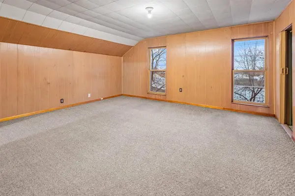 300 4TH AVE, Menominee, MI 49858