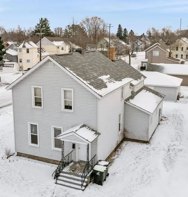 813 8TH ST, Menominee, MI 49858