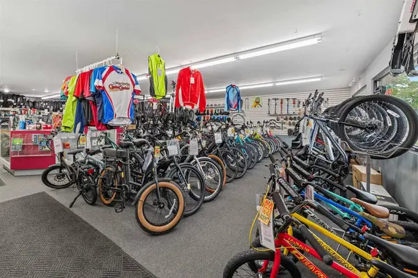 1555 PIERCE AVE, Marinette, WI 54143