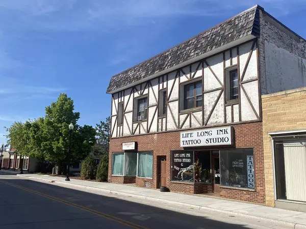 1708 MAIN ST, Marinette, WI 54143