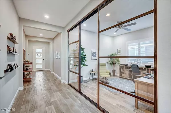 454 Point Sur AVE, Las Vegas, NV 89138