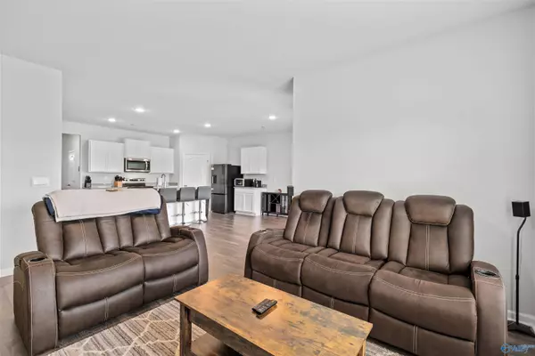 25104 Delilah Circle, Athens, AL 35613