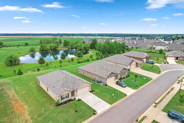 25104 Delilah Circle, Athens, AL 35613