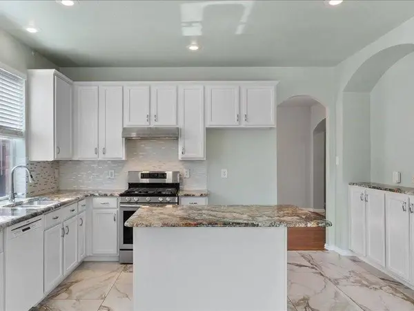 4005 Orchid Lane, Mansfield, TX 76063