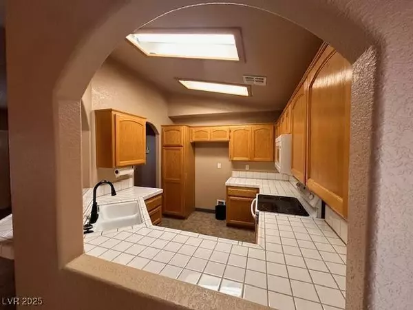 2710 Dapple ST, Pahrump, NV 89048