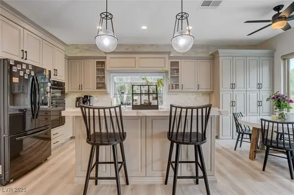 2074 Sutton WAY, Henderson, NV 89074