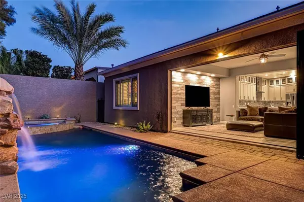 2672 Joan Of Arc ST, Henderson, NV 89044