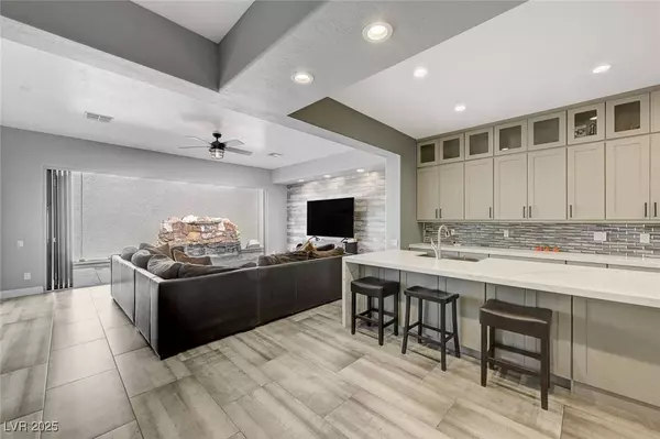 2672 Joan Of Arc ST, Henderson, NV 89044