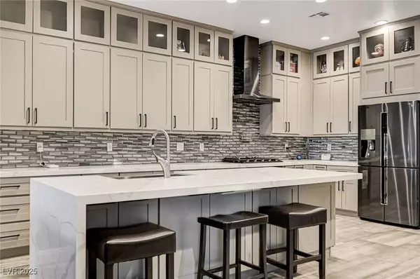 2672 Joan Of Arc ST, Henderson, NV 89044