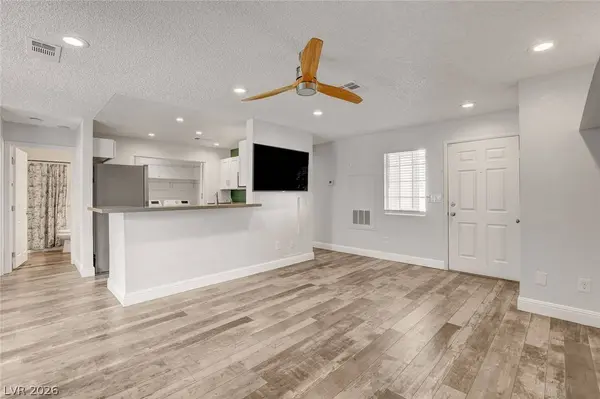 3150 Soft Breezes DR #1043, Las Vegas, NV 89128