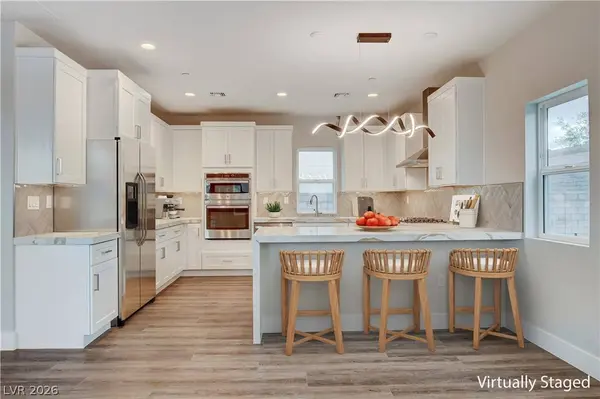 6511 Adrian Ridge CT, Las Vegas, NV 89149