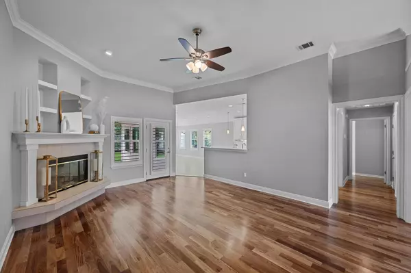 1013 Pecan Creek DR, Pflugerville, TX 78660