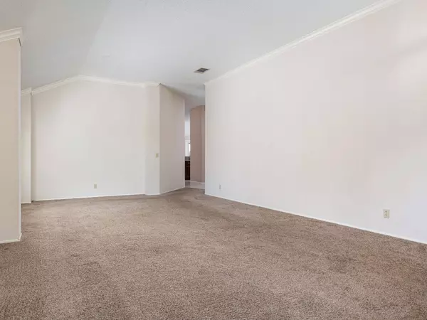 1008 Rocky Creek DR, Pflugerville, TX 78660