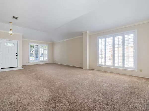 1008 Rocky Creek DR, Pflugerville, TX 78660