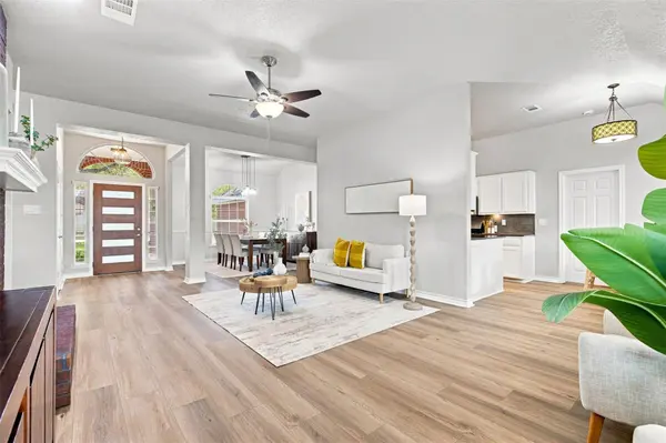 1010 Rocky Creek DR, Pflugerville, TX 78660