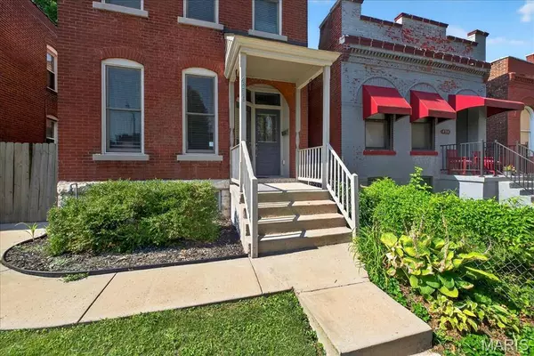 4316 Arco AVE, St Louis, MO 63110