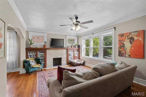 5043 Bancroft AVE, St Louis, MO 63109