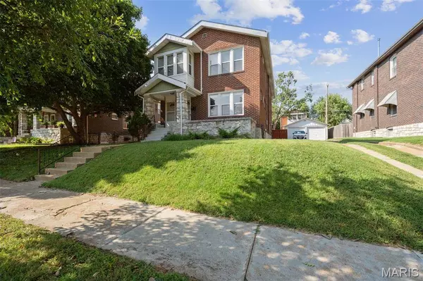 5043 Bancroft AVE, St Louis, MO 63109