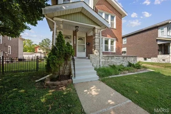 5043 Bancroft AVE, St Louis, MO 63109