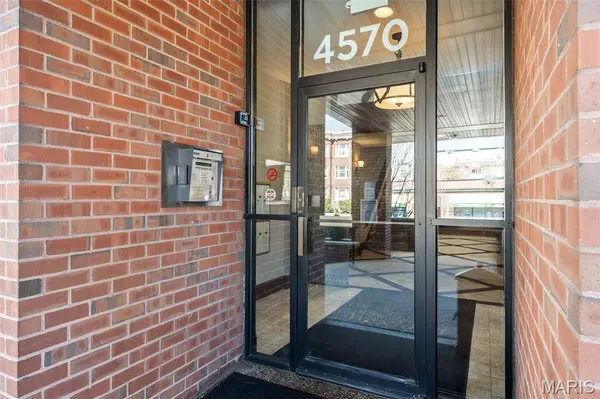 4570 Laclede AVE #205, St Louis, MO 63108