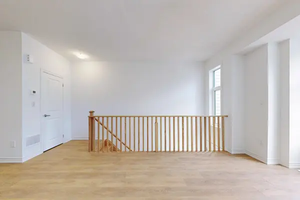 781 Kootenay PATH, Oshawa, ON L1H 6R3