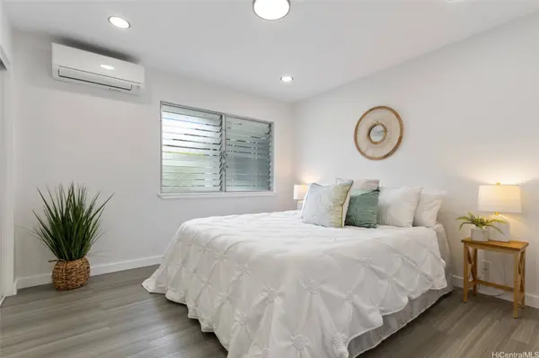 232 Kihapai ST #A, Kailua, HI 96734