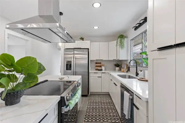 232 Kihapai ST #A, Kailua, HI 96734