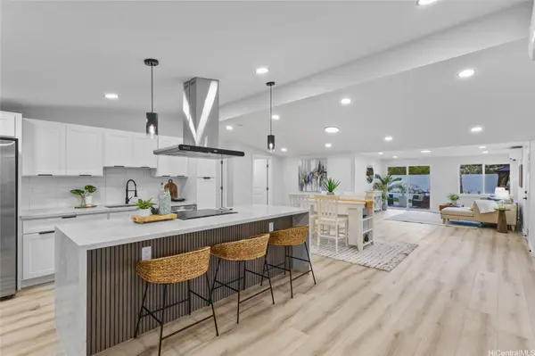 889 Akumu ST, Kailua, HI 96734