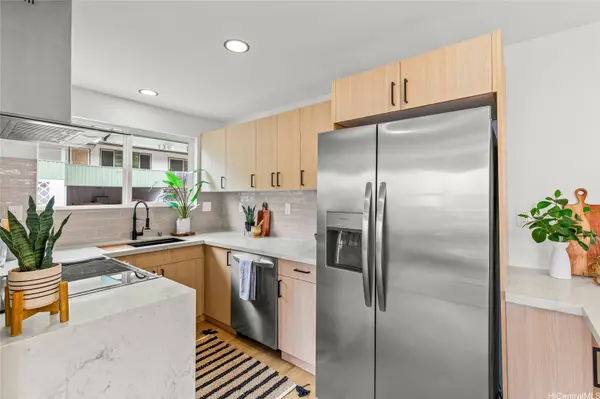 907 Ahuwale ST, Honolulu, HI 96821