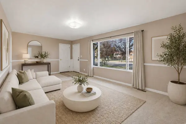 515 GLENWOOD DR, Hyrum, UT 84319