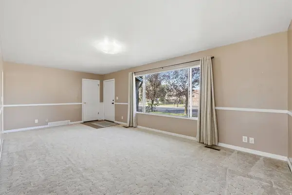 515 GLENWOOD DR, Hyrum, UT 84319
