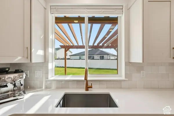 698 E 600 S, Hyrum, UT 84319