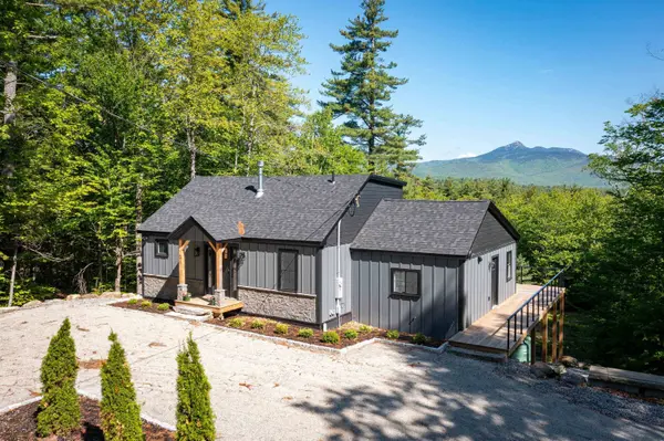 673 Page Hill RD, Tamworth, NH 03886