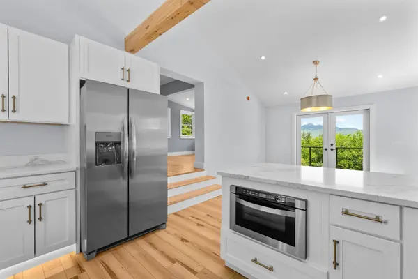 673 Page Hill RD, Tamworth, NH 03886