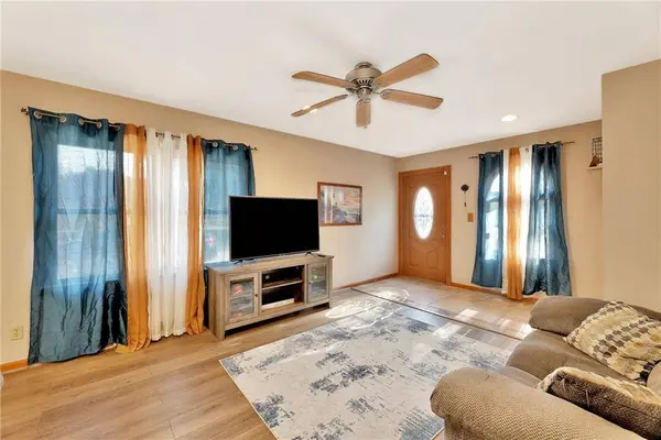 141 N Tracy ST, Wichita, KS 67212